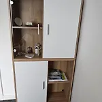 Alexander Apartment *