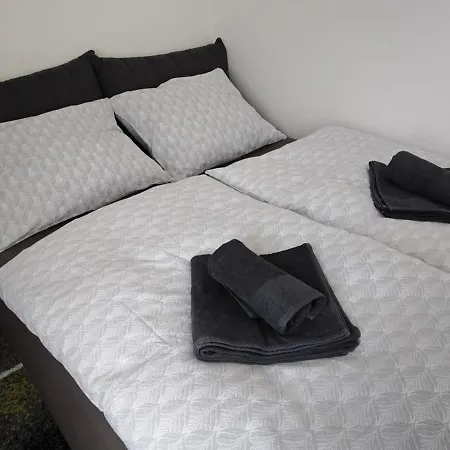 Alexander Apartamento Niederaigen